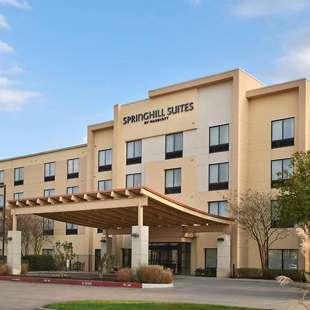 Springhill Suites By Marriott Baton Rouge North / Airport Екстериор снимка